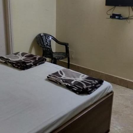 Adarsh Lodge Jamshedpur Buitenkant foto